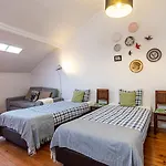 Third Floor Apartment At Graca Neighbourhood